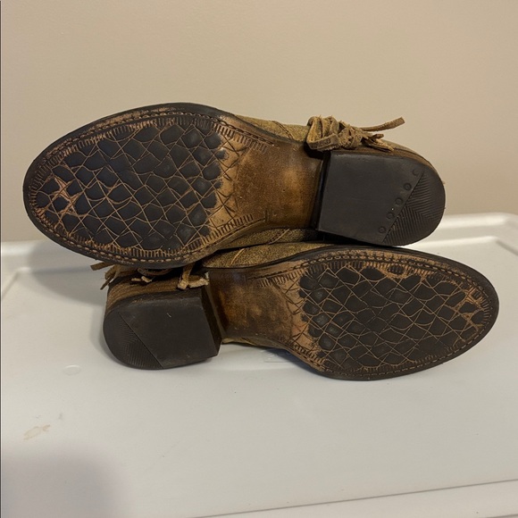 Very Volatile Lookout Fringe Leather Booties Size 7.5 - Picture 11 of 11